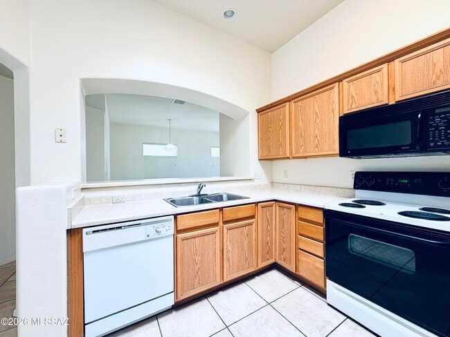 Building Photo - 5416 N Bramble Brook Ln