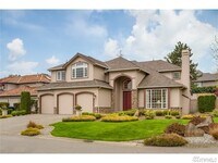 Building Photo - Exceptional 3 Bed, 2.5 bath in Sammamish w...