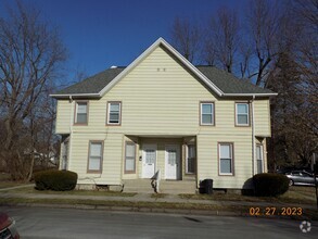 Building Photo - 402-404 W. Fifth St