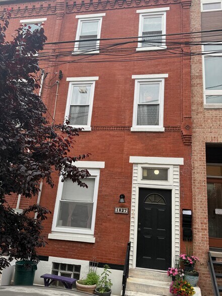 Building Photo - 1827 Ginnodo St
