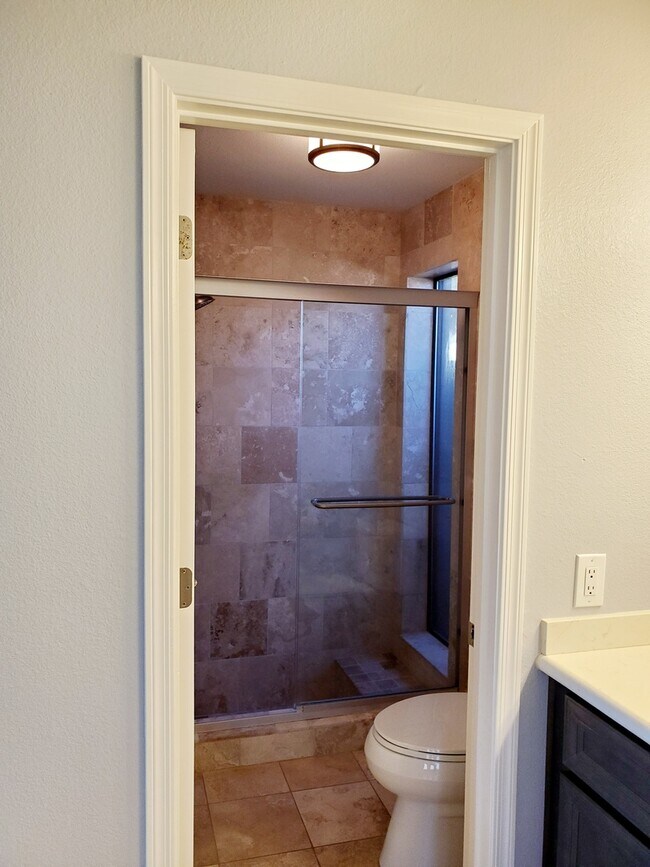 Building Photo - COMING SOON! NO HOA-Stunning 3 Bedroom wit...