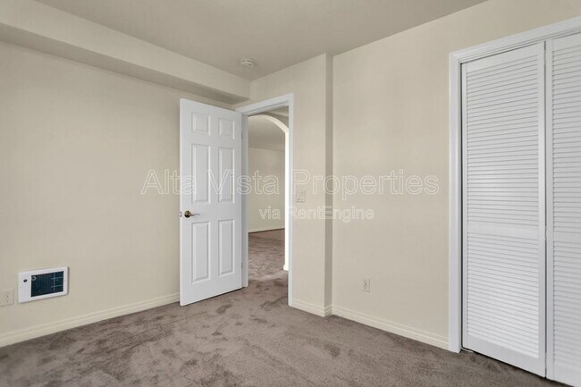 Building Photo - 5252 Orange Ave