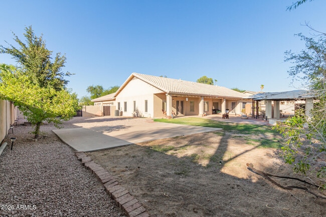 Building Photo - 601 W San Marcos Dr