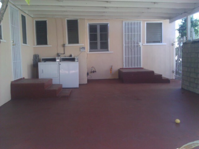 Building Photo - 1134 Orange Grove Ave