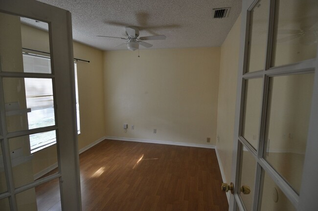 Building Photo - 3/2 Alafaya Woods Oviedo, Fl, UCF, Sorry n...