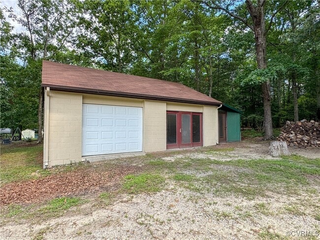 Building Photo - 10200 Graves Rd