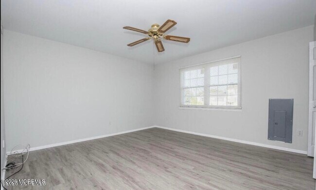 Building Photo - 238 Sawmill Rd