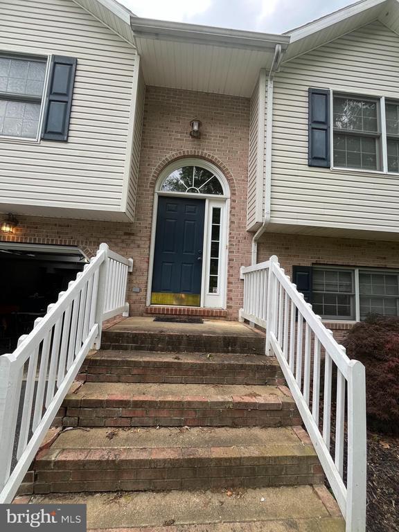 Building Photo - 65 Bentley Dr