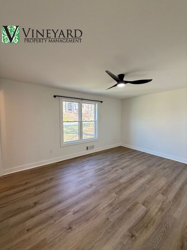 Building Photo - 3281 Ethan Dr