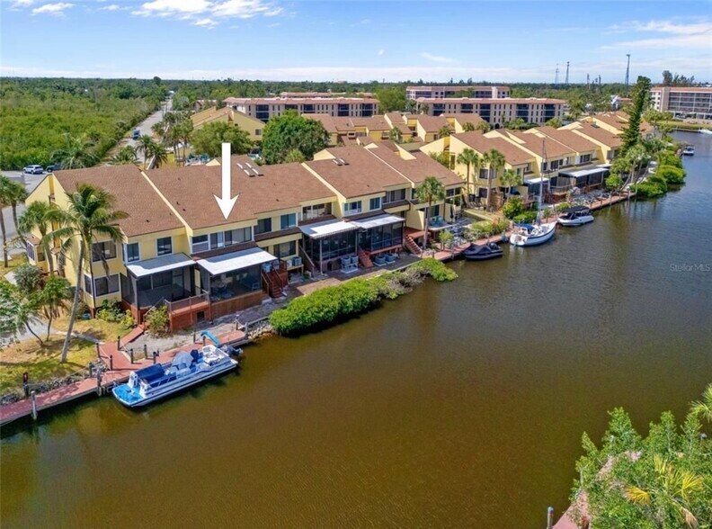 Building Photo - 25188 Marion Ave