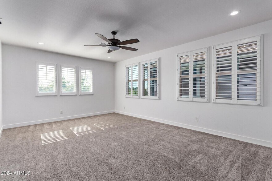 Building Photo - 3056 E Appaloosa Rd