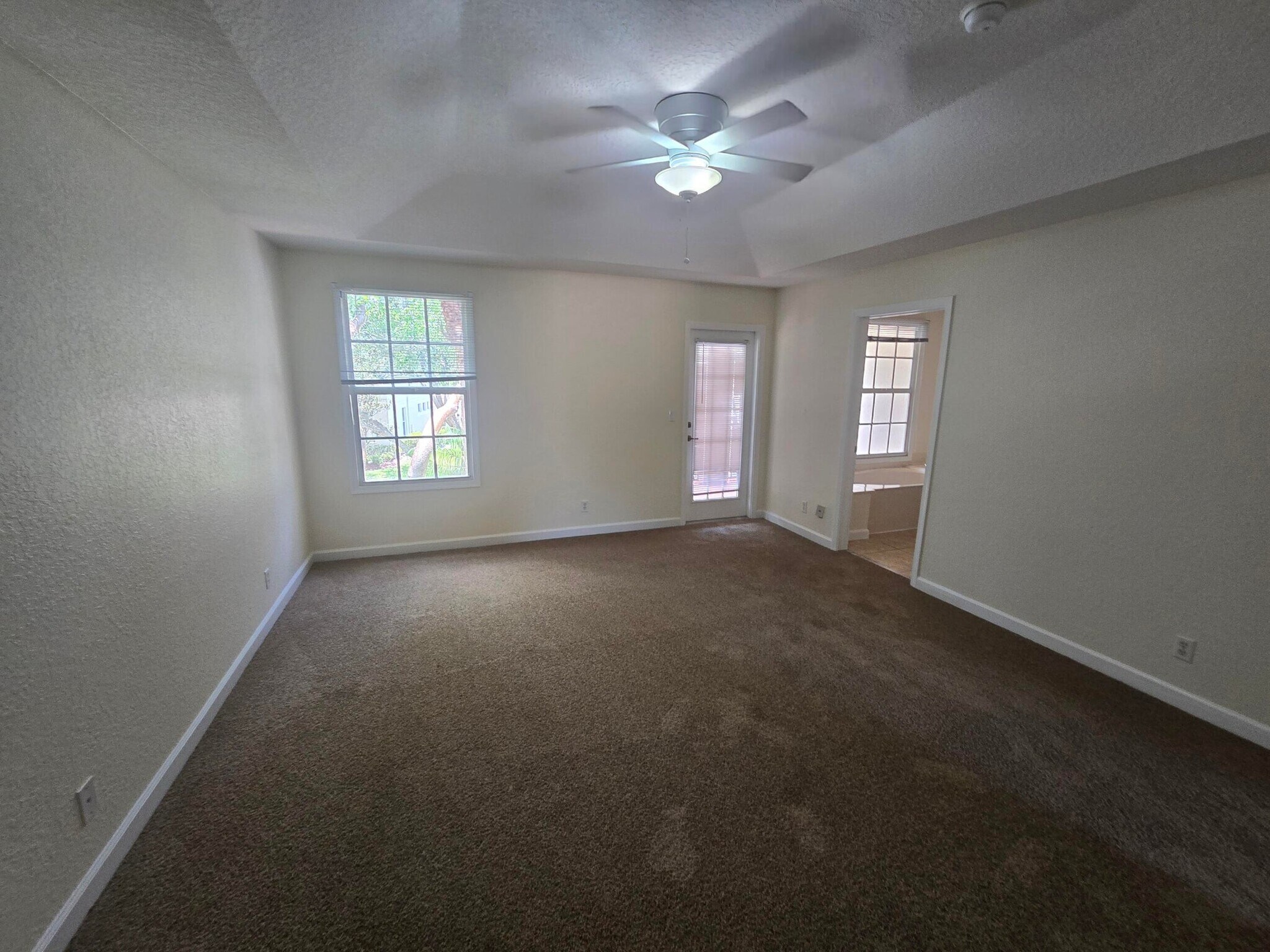 Building Photo - 8017 Murano Cir