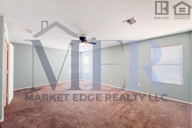 Building Photo - 4Bed/2.5Bath Home at 83rd Ave/Olive Ave! R...