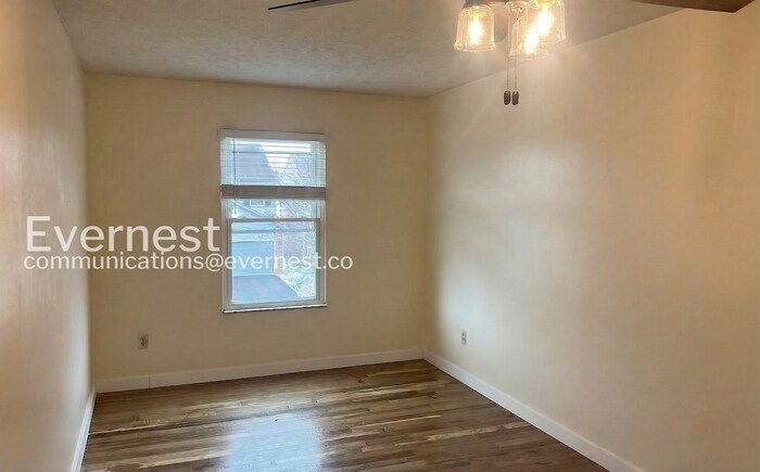 Building Photo - 2566 Edencreek Ln