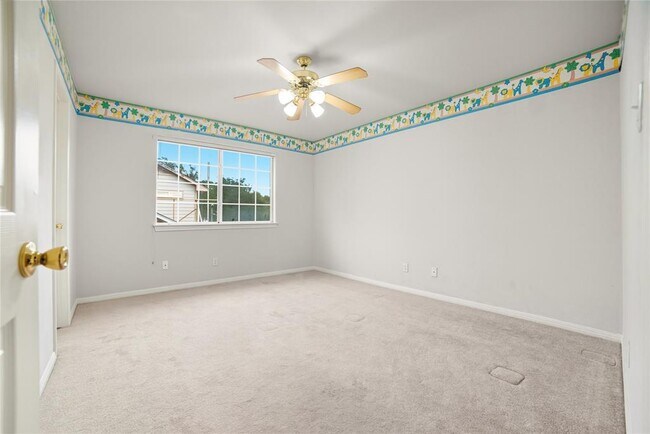 Building Photo - 1911 Cedar Bend Dr