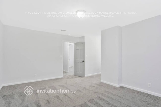 Building Photo - 5041 Edinburgh Terrace