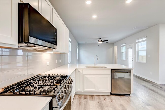 Building Photo - 2066 Alice Jay Wy