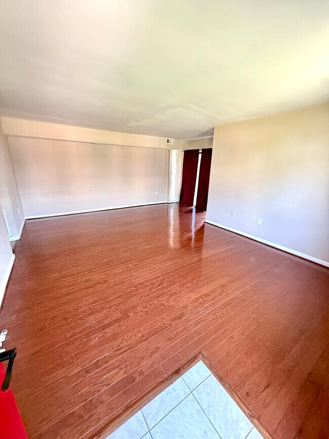 Building Photo - 8651 Madera Ct