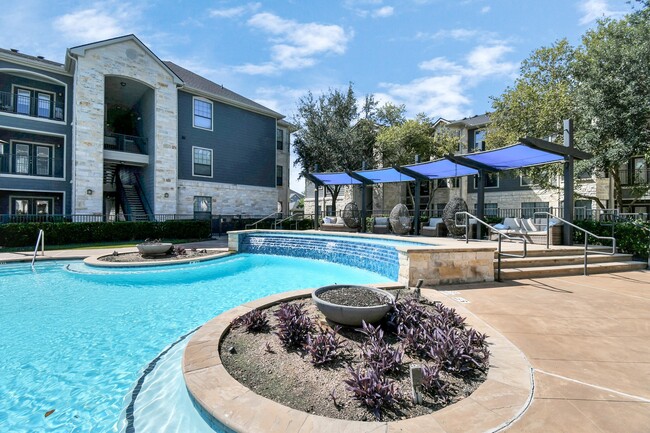 Building Photo - 6777 Sommerall Dr