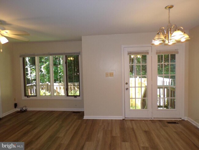Building Photo - 8305 Ridge Crossing Ln