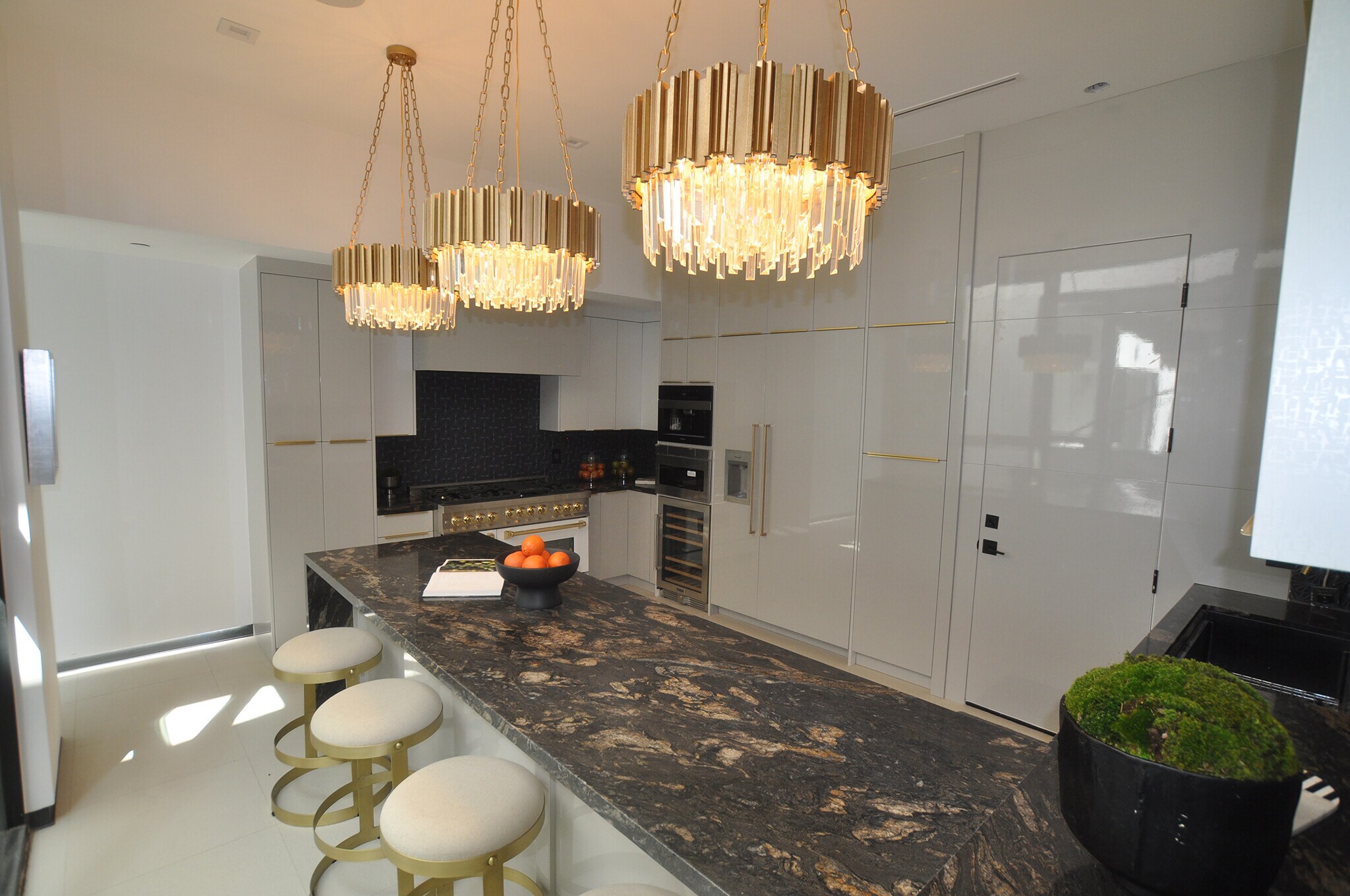 Building Photo - 838 California Ave