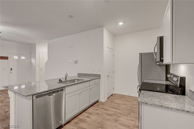 Building Photo - 4153 Lunar Cyn Ave