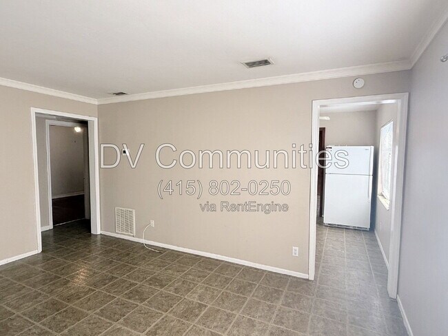 Building Photo - 4935 Emerson Ave S