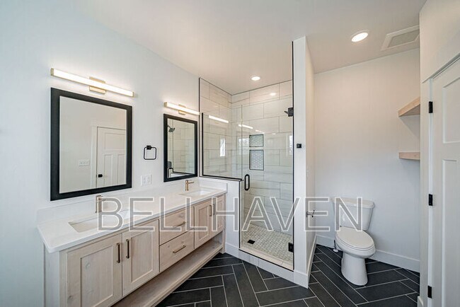 Building Photo - 1370 Fremont Ave