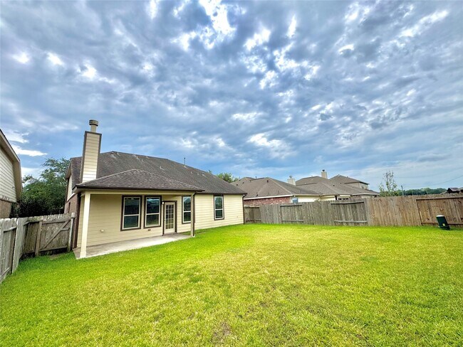 Building Photo - 3042 Camelia View Ln