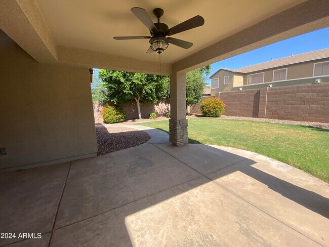 Building Photo - 13510 W Avalon Dr