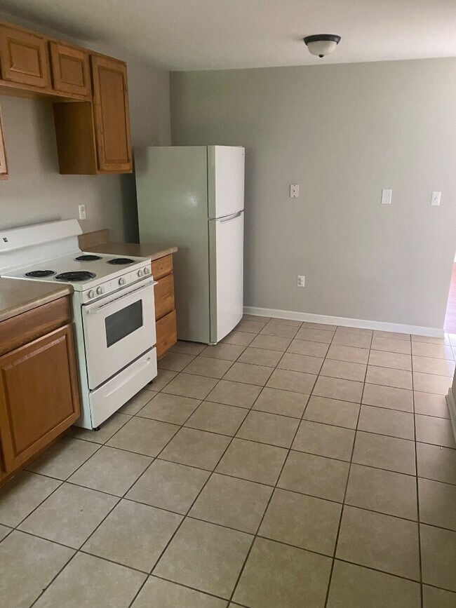 Building Photo - 1812 Ozone Ct
