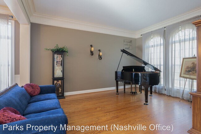 Building Photo - 5 br, 5 bath House - 103 Hurstbourne Park ...