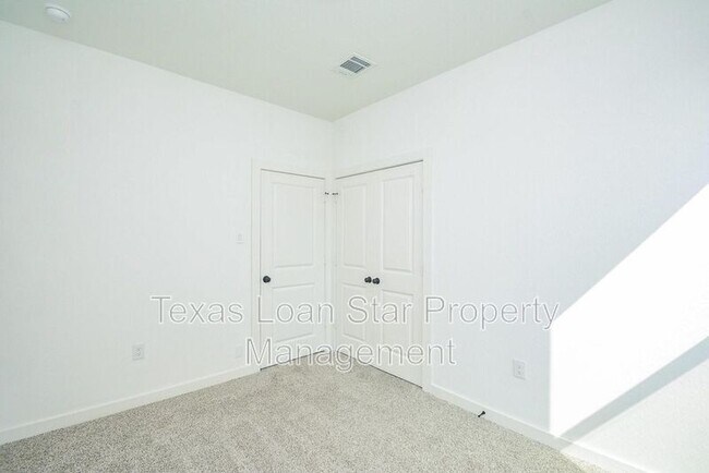 Building Photo - 4358 Clover St