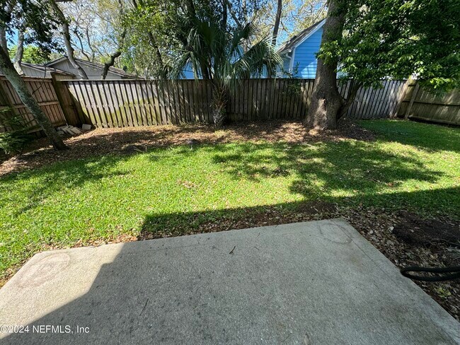 Building Photo - 1016 N 11th St