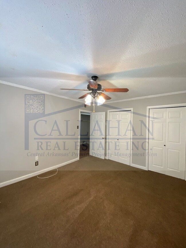 Building Photo - Indian Hills 3 Bedroom