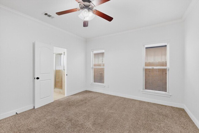 Building Photo - 4801-4803 Birchman Avenue, Fort Worth, Texas 76107