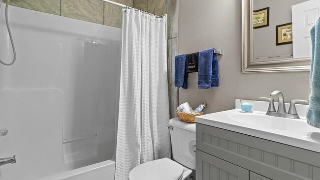 Building Photo - 109 Woodrun Dr