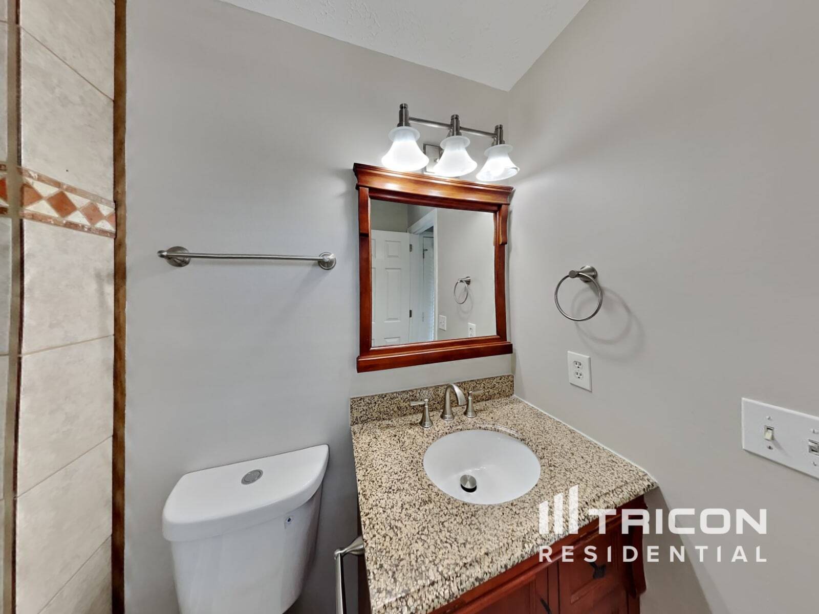 Building Photo - 3009 Blackwood Dr