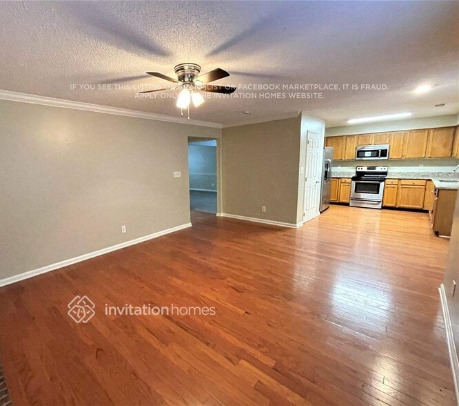 Building Photo - 6226 Skyline Dr