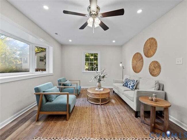 Building Photo - 10303 Edgebrook Ct