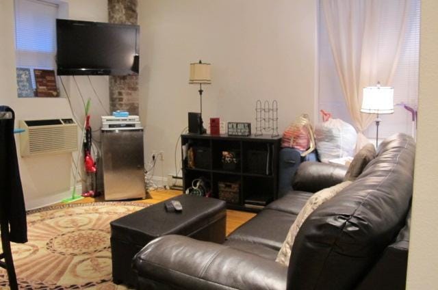 Building Photo - 91 Prince St