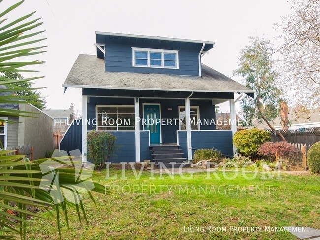 Primary Photo - Cheerful Bungalow in Concordia