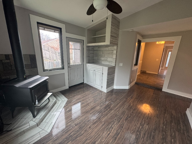 Building Photo - 830 25th St