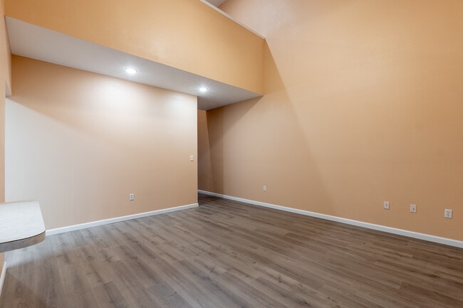 Building Photo - 1236 Canyon Creek Cir