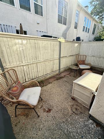 Building Photo - 4424 Holland Ave