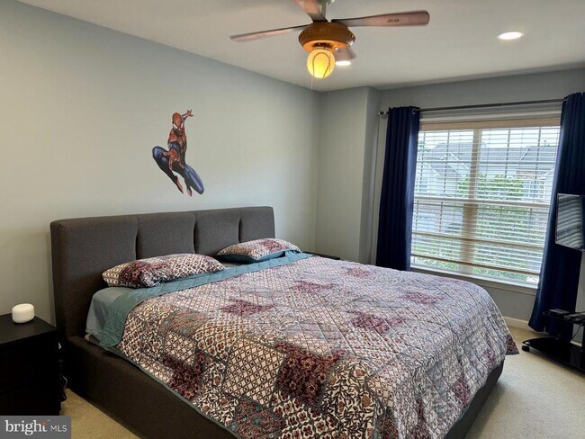 Building Photo - 240 Torrey Pine Ct
