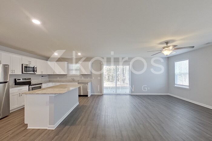 Building Photo - 138 Western Red Cedar Dr