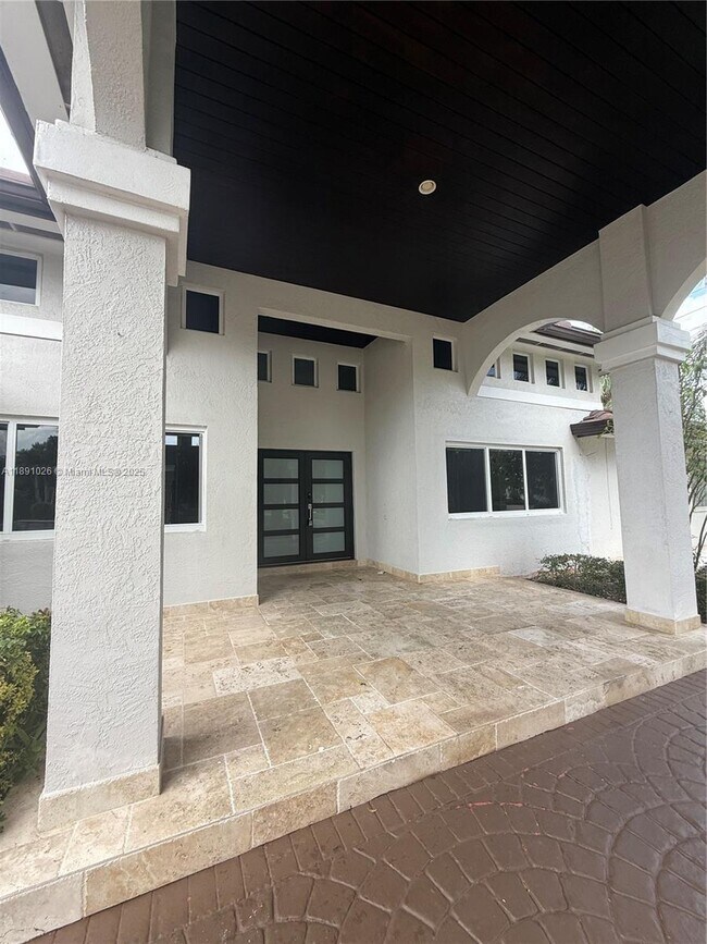 Building Photo - 17610 SW 80th Ct