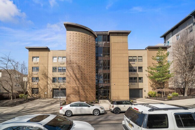 Building Photo - 5711 Jefferson St