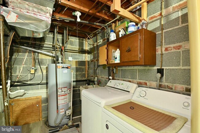 Building Photo - 10612 Anita Dr